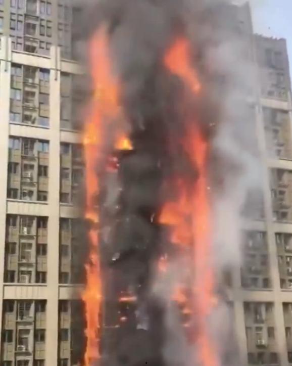 郑州写字楼爆料事件最新,揭秘背后惊人真相，业主维权之路曲折多艰